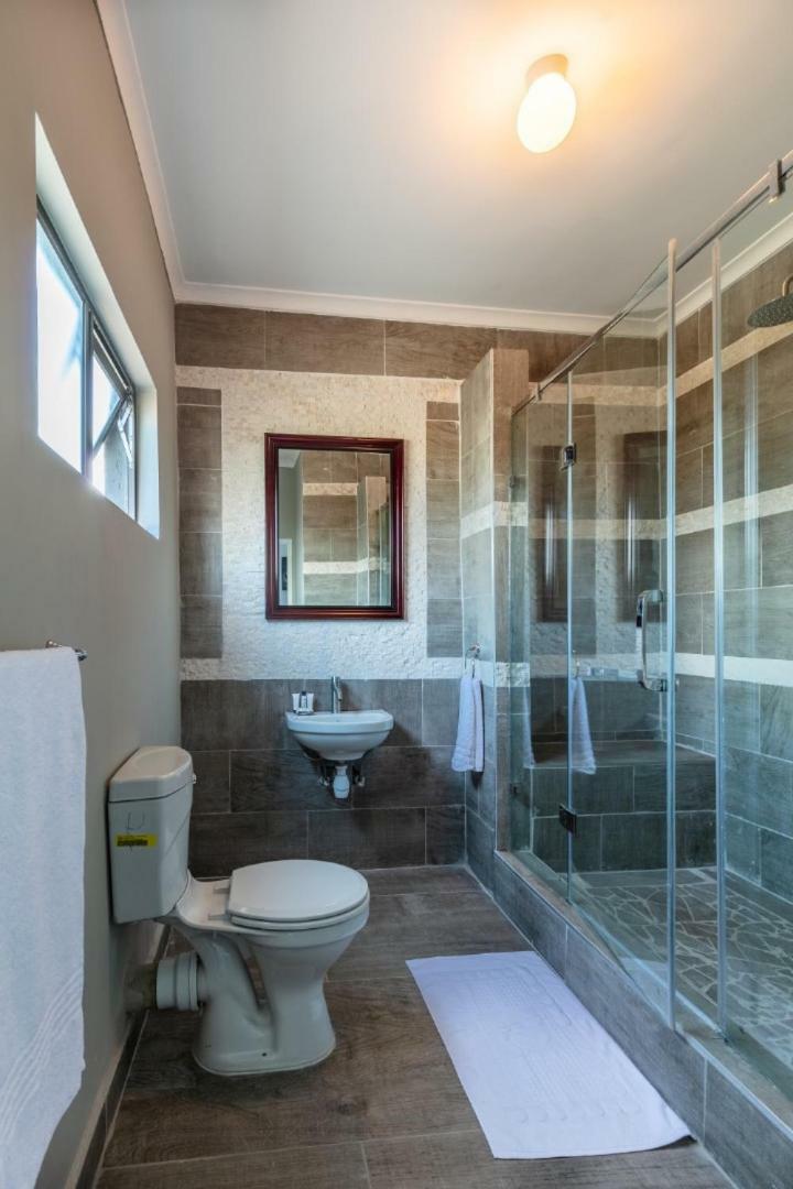 Gemstone Suites Jwaneng Экстерьер фото